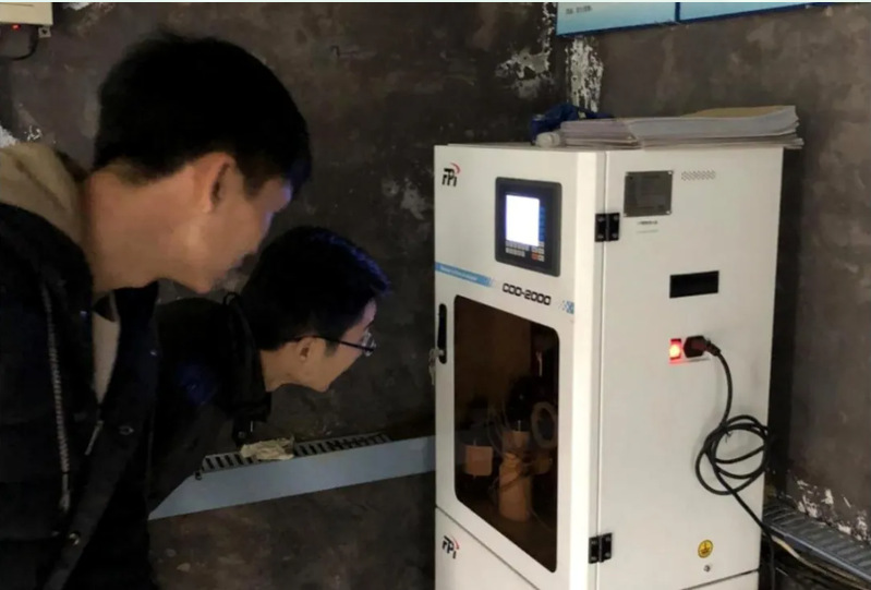 审计现场查看污染源在线监控终端运行情况